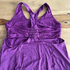 Lululemon work out tank!